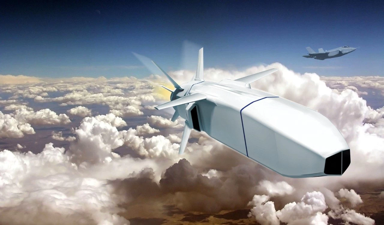 «Ιπτάμενοι φονιάδες» από την Άγκυρα: Προς ενσωμάτωση των πυραύλων SOM-J σε UAV – Πρόκληση από την «Διμοιρία Θανάτου» & «ουρλιαχτά» Ερντογάν